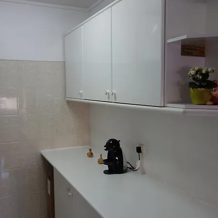 Sw Comfortable Appartamento Lisbona